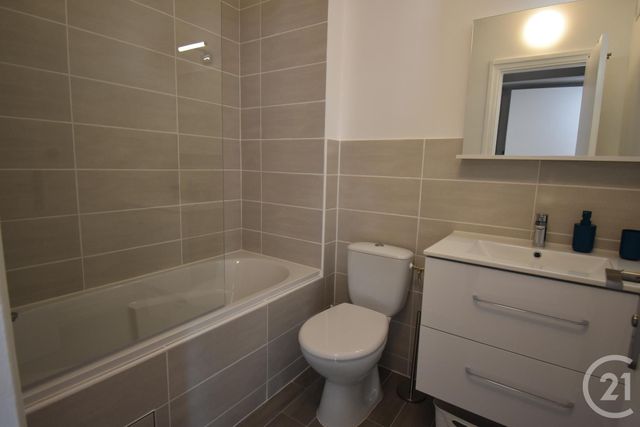 Appartement F1 à louer - 1 pièce - 31.34 m2 - SOISY SOUS MONTMORENCY - 95 - ILE-DE-FRANCE - Century 21 Val-Ombreux