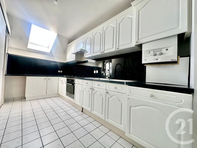Appartement F4 à vendre - 4 pièces - 85.72 m2 - SOISY SOUS MONTMORENCY - 95 - ILE-DE-FRANCE - Century 21 Val-Ombreux