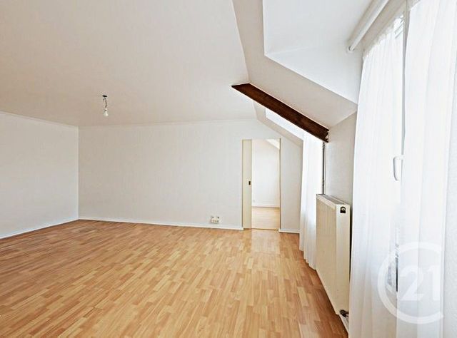 Appartement F4 à vendre - 4 pièces - 85.72 m2 - SOISY SOUS MONTMORENCY - 95 - ILE-DE-FRANCE - Century 21 Val-Ombreux