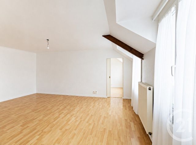 Appartement F4 à vendre - 4 pièces - 85.72 m2 - SOISY SOUS MONTMORENCY - 95 - ILE-DE-FRANCE - Century 21 Val-Ombreux