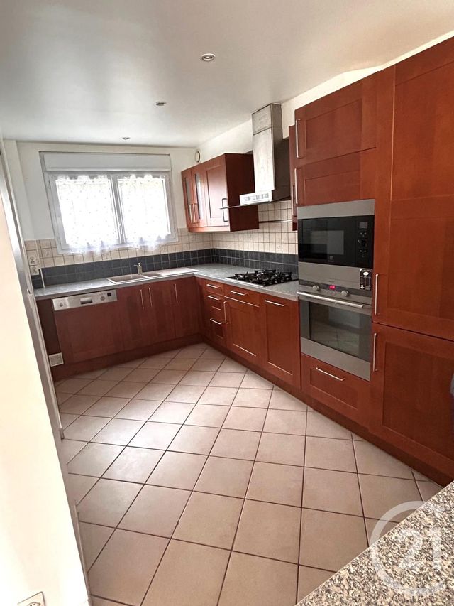 maison à louer - 5 pièces - 100.13 m2 - SOISY SOUS MONTMORENCY - 95 - ILE-DE-FRANCE - Century 21 Val-Ombreux