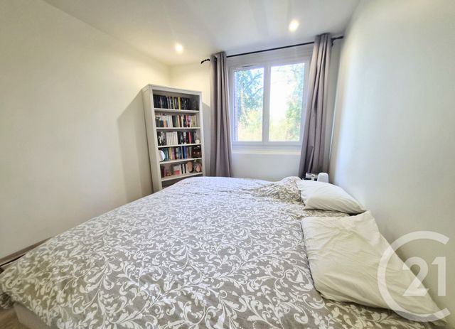 Appartement F3 à vendre - 3 pièces - 77.05 m2 - SOISY SOUS MONTMORENCY - 95 - ILE-DE-FRANCE - Century 21 Val-Ombreux