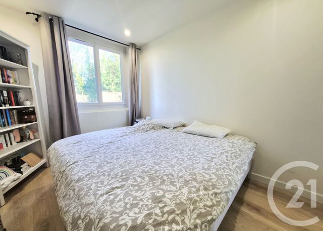 Appartement F3 à vendre - 3 pièces - 77.05 m2 - SOISY SOUS MONTMORENCY - 95 - ILE-DE-FRANCE - Century 21 Val-Ombreux