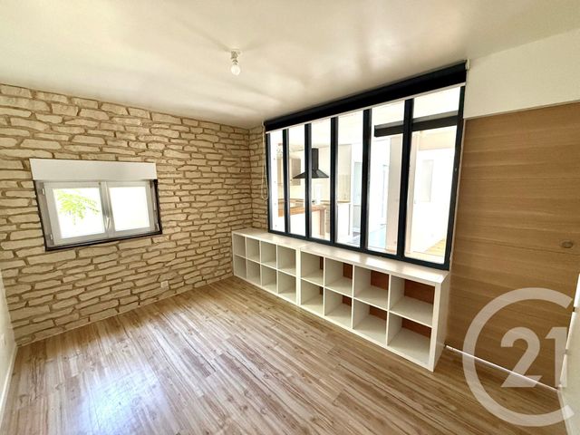 Appartement à louer - 2 pièces - 51.15 m2 - SOISY SOUS MONTMORENCY - 95 - ILE-DE-FRANCE - Century 21 Val-Ombreux