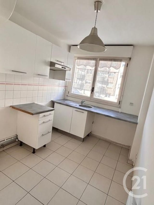 Appartement F2 à louer - 2 pièces - 51.73 m2 - ST GRATIEN - 95 - ILE-DE-FRANCE - Century 21 Val-Ombreux