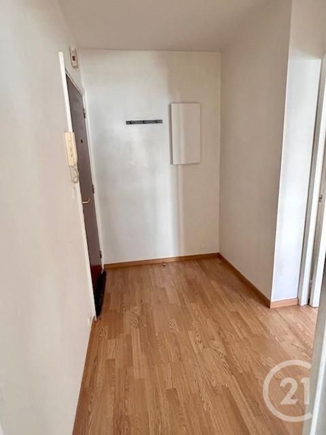 Appartement F2 à louer - 2 pièces - 51.73 m2 - ST GRATIEN - 95 - ILE-DE-FRANCE - Century 21 Val-Ombreux