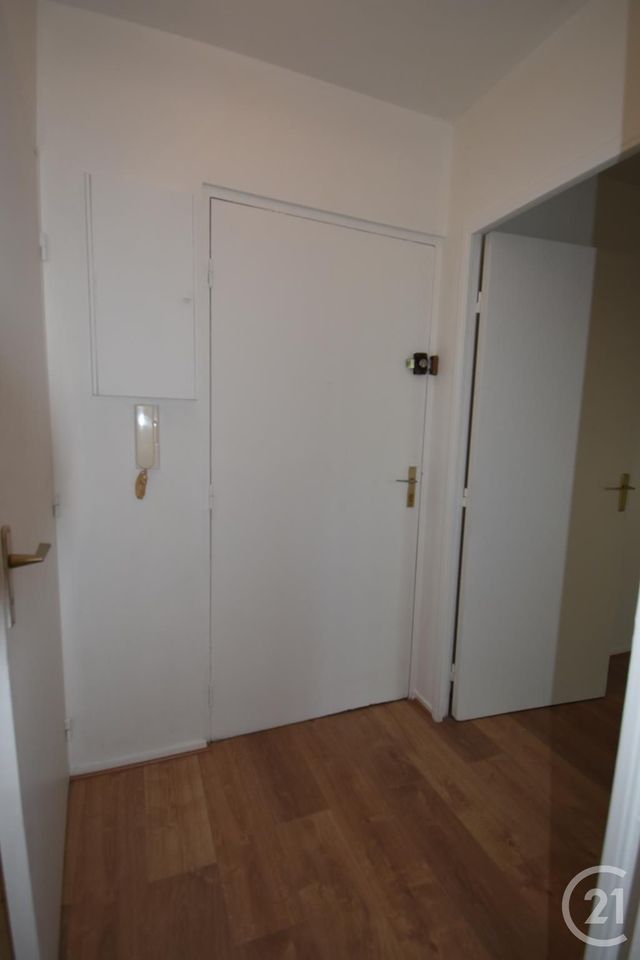 Appartement F1 à louer - 1 pièce - 29.98 m2 - DEUIL LA BARRE - 95 - ILE-DE-FRANCE - Century 21 Val-Ombreux