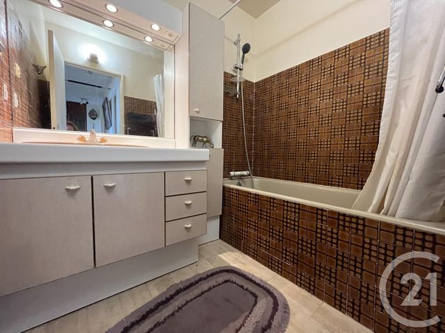 Appartement F4 à vendre - 5 pièces - 90.59 m2 - MONTMORENCY - 95 - ILE-DE-FRANCE - Century 21 Val-Ombreux