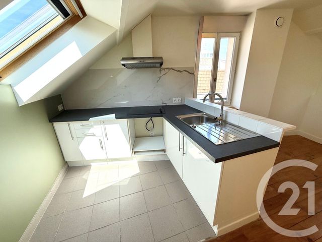 Appartement F2 à louer - 2 pièces - 37.8 m2 - CONFLANS STE HONORINE - 78 - ILE-DE-FRANCE - Century 21 Val-Ombreux