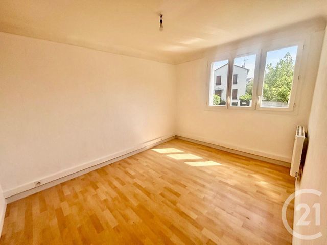 Appartement F4 à vendre - 4 pièces - 61.13 m2 - SOISY SOUS MONTMORENCY - 95 - ILE-DE-FRANCE - Century 21 Val-Ombreux