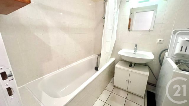 Appartement F2 à louer - 2 pièces - 54.82 m2 - CONFLANS STE HONORINE - 78 - ILE-DE-FRANCE - Century 21 Val-Ombreux