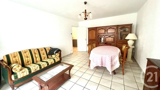 Appartement F2 à louer - 2 pièces - 54.82 m2 - CONFLANS STE HONORINE - 78 - ILE-DE-FRANCE - Century 21 Val-Ombreux