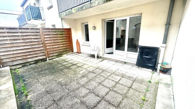 Appartement F2 à louer - 2 pièces - 54.82 m2 - CONFLANS STE HONORINE - 78 - ILE-DE-FRANCE - Century 21 Val-Ombreux