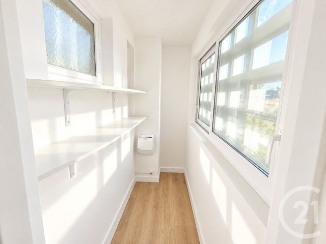 Appartement F3 à louer - 3 pièces - 59.03 m2 - GROSLAY - 95 - ILE-DE-FRANCE - Century 21 Val-Ombreux