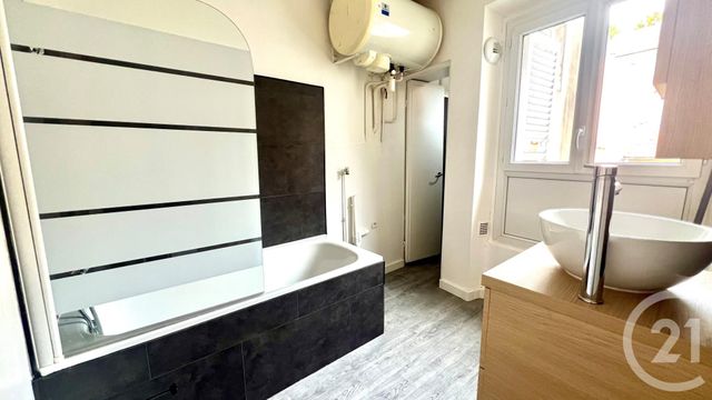 Appartement F2 à louer - 2 pièces - 34.14 m2 - CONFLANS STE HONORINE - 78 - ILE-DE-FRANCE - Century 21 Val-Ombreux