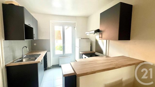 Appartement F2 à louer - 2 pièces - 34.14 m2 - CONFLANS STE HONORINE - 78 - ILE-DE-FRANCE - Century 21 Val-Ombreux