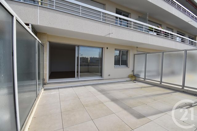 Appartement F1 à louer - 1 pièce - 29.6 m2 - SOISY SOUS MONTMORENCY - 95 - ILE-DE-FRANCE - Century 21 Val-Ombreux