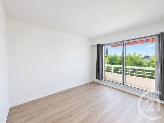 Appartement F2 à vendre - 2 pièces - 45.0 m2 - SOISY SOUS MONTMORENCY - 95 - ILE-DE-FRANCE - Century 21 Val-Ombreux