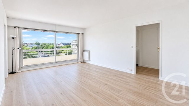 Appartement F2 à vendre - 2 pièces - 45.0 m2 - SOISY SOUS MONTMORENCY - 95 - ILE-DE-FRANCE - Century 21 Val-Ombreux