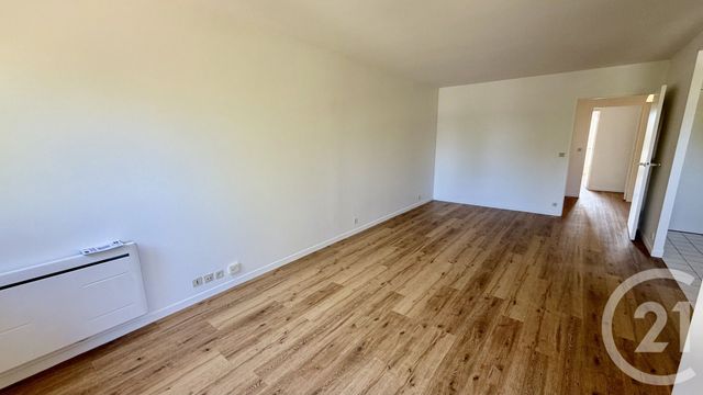 Appartement à louer - 2 pièces - 56.44 m2 - ENGHIEN LES BAINS - 95 - ILE-DE-FRANCE - Century 21 Val-Ombreux