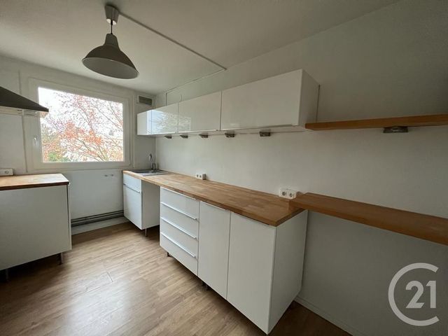 Appartement F2 à louer - 2 pièces - 56.56 m2 - MAURECOURT - 78 - ILE-DE-FRANCE - Century 21 Val-Ombreux