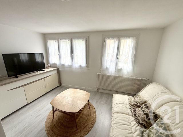 Appartement Studio à louer - 1 pièce - 20.8 m2 - CONFLANS STE HONORINE - 78 - ILE-DE-FRANCE - Century 21 Val-Ombreux