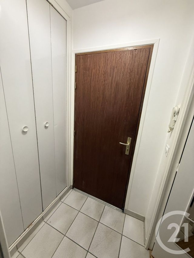 Appartement Studio à louer - 1 pièce - 29.99 m2 - CONFLANS STE HONORINE - 78 - ILE-DE-FRANCE - Century 21 Val-Ombreux