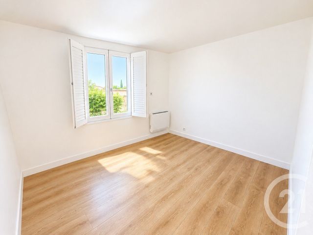 Appartement F1 à louer - 1 pièce - 22.42 m2 - MAURECOURT - 78 - ILE-DE-FRANCE - Century 21 Val-Ombreux