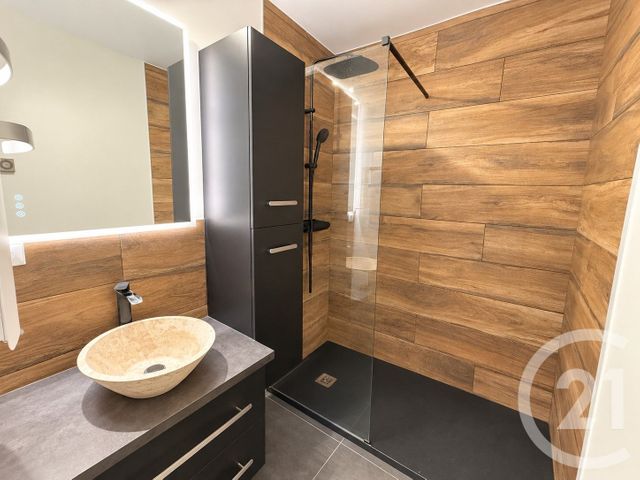 Appartement F2 à louer - 2 pièces - 45.72 m2 - SOISY SOUS MONTMORENCY - 95 - ILE-DE-FRANCE - Century 21 Val-Ombreux