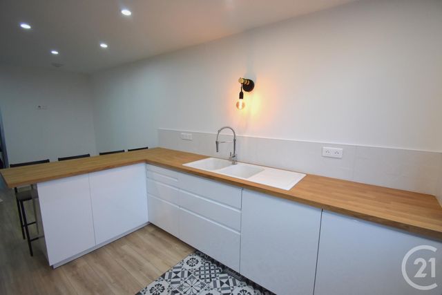 Appartement F3 à louer - 3 pièces - 53.26 m2 - CONFLANS STE HONORINE - 78 - ILE-DE-FRANCE - Century 21 Val-Ombreux